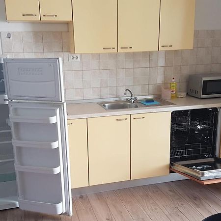Apartments Luka Pakoštane Extérieur photo