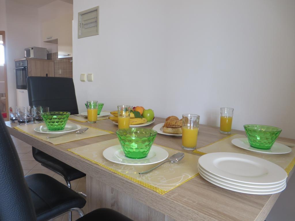 Apartments Luka Pakoštane Extérieur photo